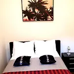 Beautiful House With Large Terrace And Jacuzzi Vakantiehuis Bakarac