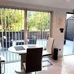 Beautiful House With Large Terrace And Jacuzzi Dom wakacyjny Bakarac