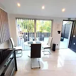 Beautiful House With Large Terrace And Jacuzzi
