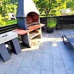 Beautiful House With Large Terrace And Jacuzzi Bakarac