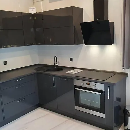 בית נופש Beautiful House With Large Terrace And Jacuzzi
