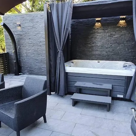Holiday home Beautiful House With Large Terrace And Jacuzzi