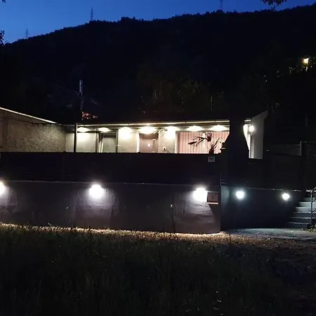 Beautiful House With Large Terrace And Jacuzzi Dom wakacyjny *