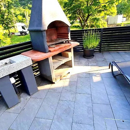 Beautiful House With Large Terrace And Jacuzzi Bakarac